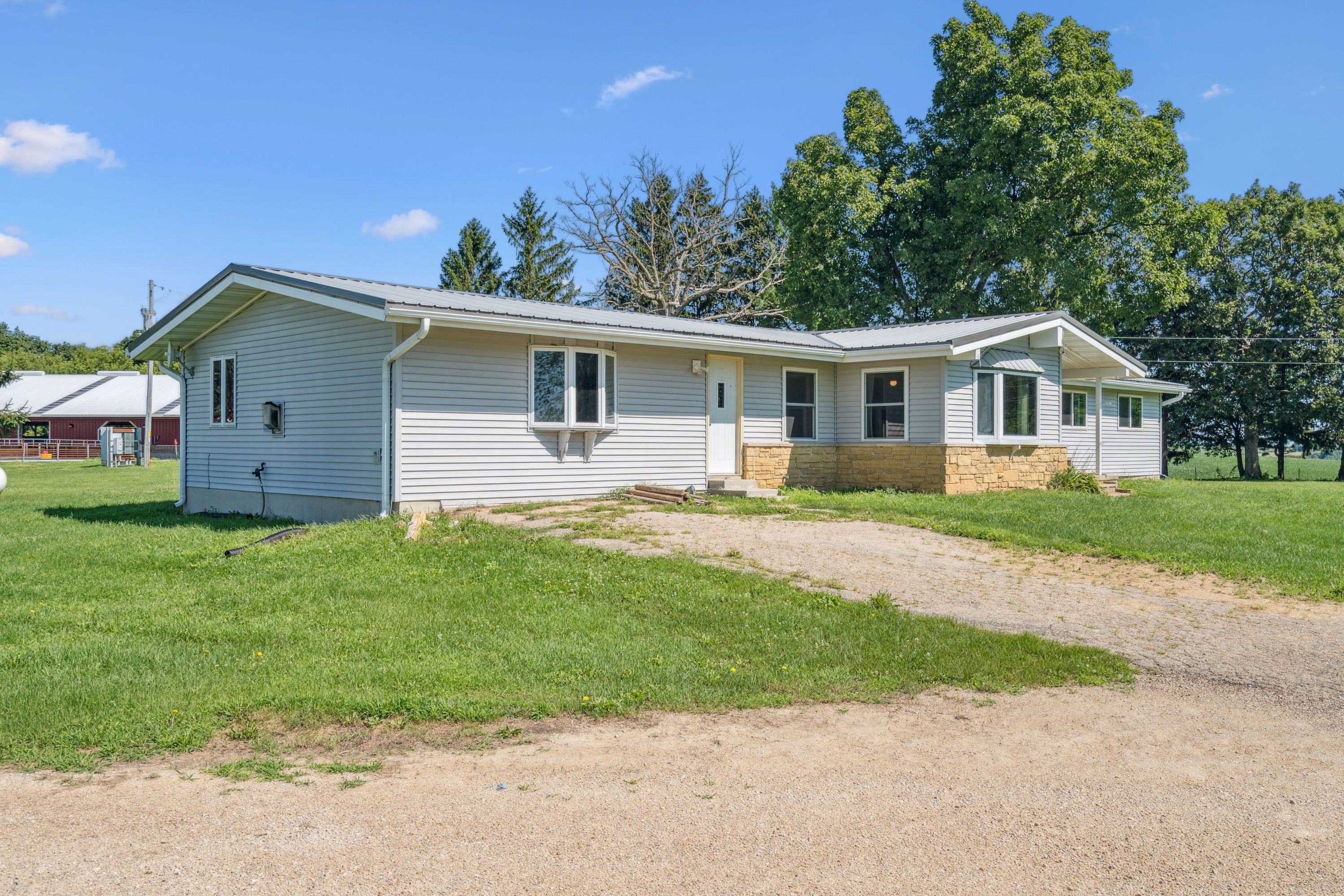 Listing Photo: 8707 & 8713 Riverside Road Farm (7)